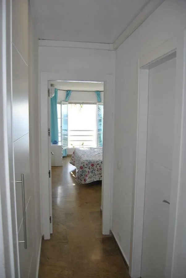 Apartamento Frente Al Mar,Primera Linea 린콘데라빅토리아 0*,  스페인