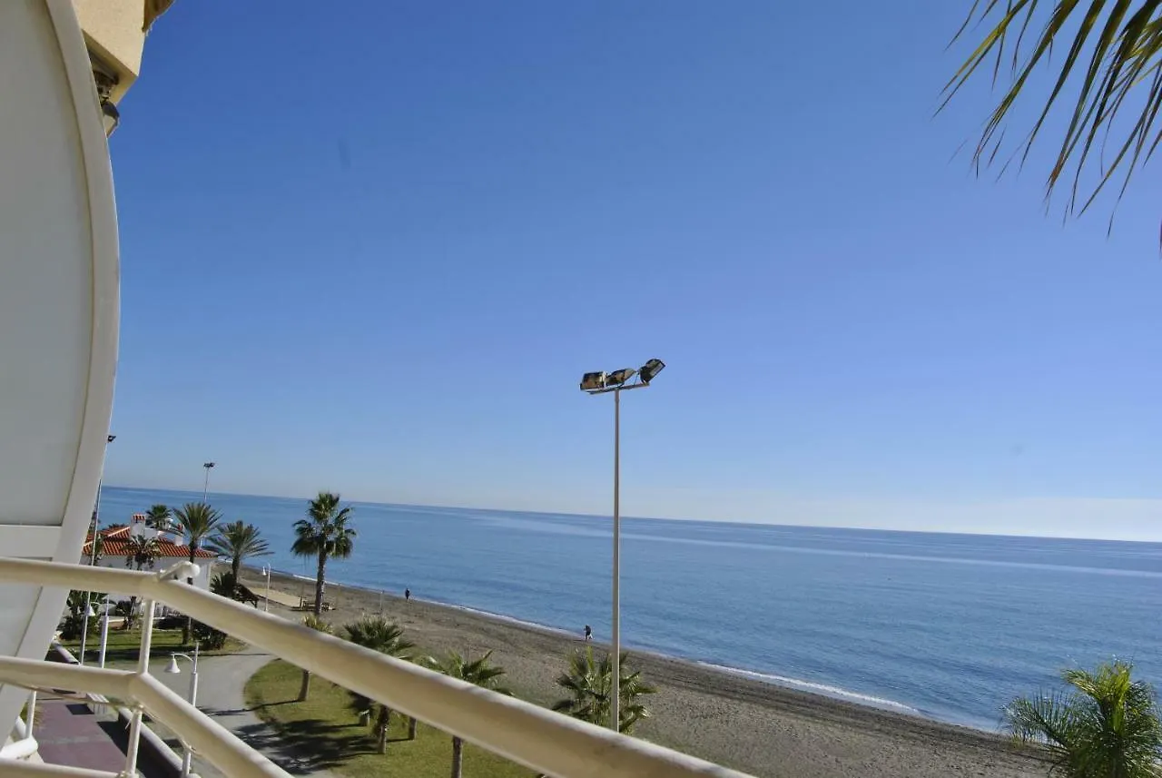 Apartamento Frente Al Mar,Primera Linea Rincon de la Victoria