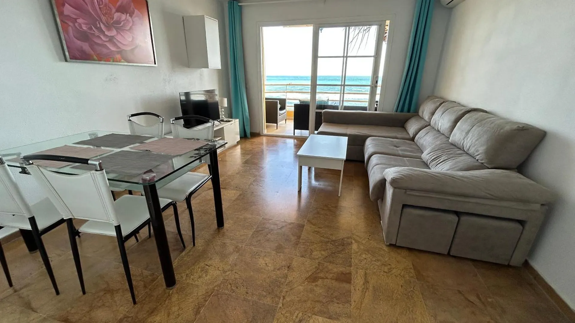 Apartamento Frente Al Mar,Primera Linea Rincón de la Victoria 0*,  España